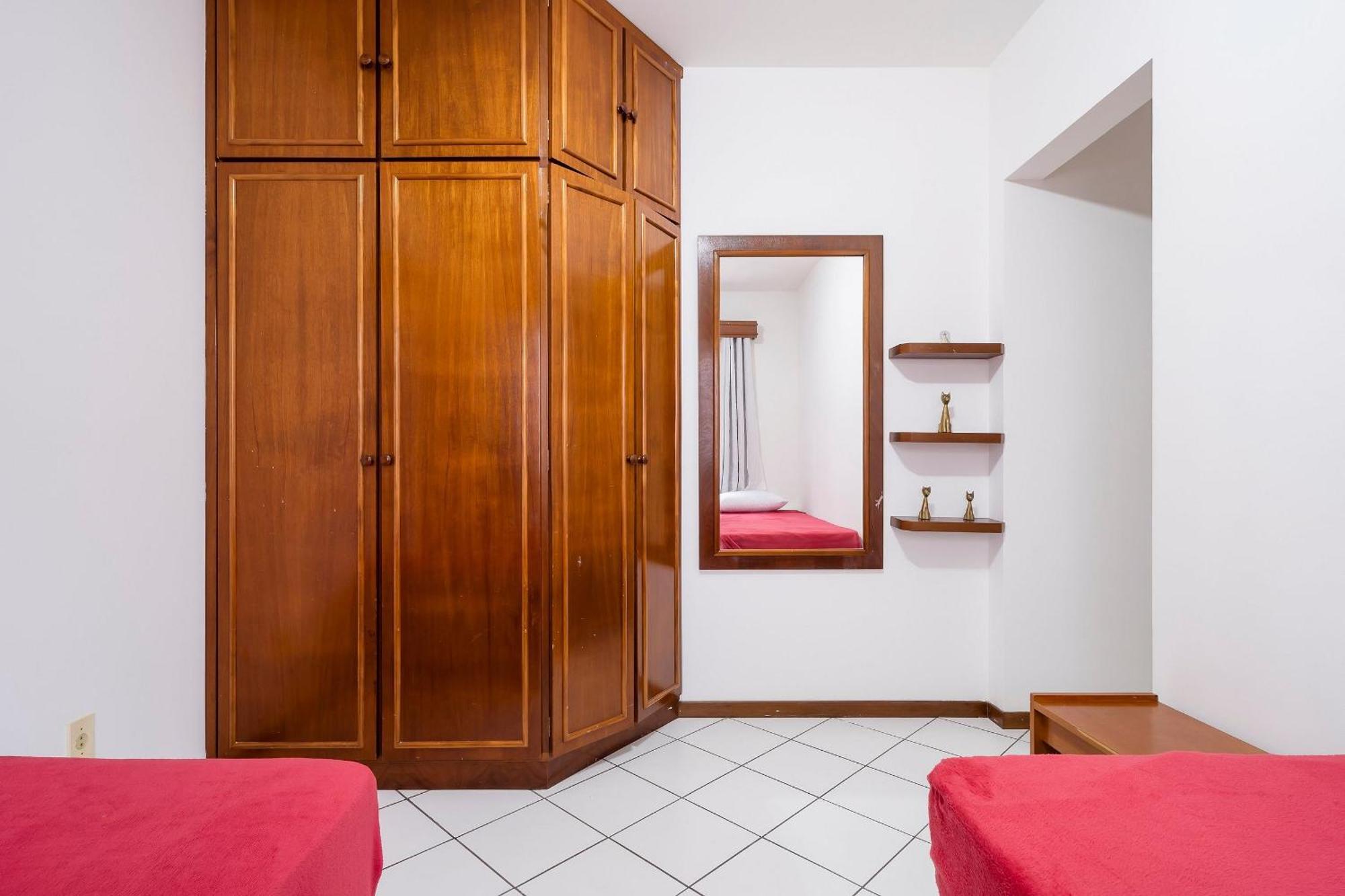 Apto Confortavel A 250m Da Erj101 Apartamento