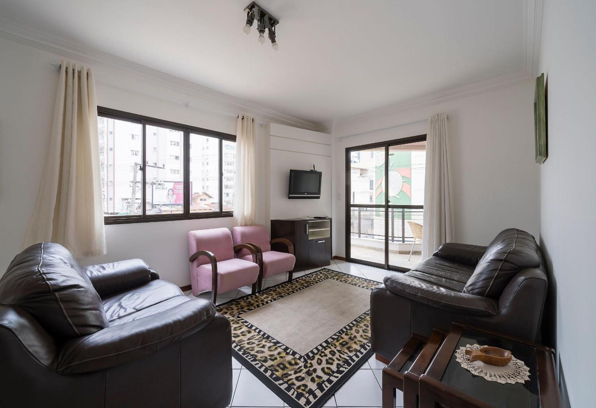 Apto Confortavel A 250m Da Erj101 Apartamento